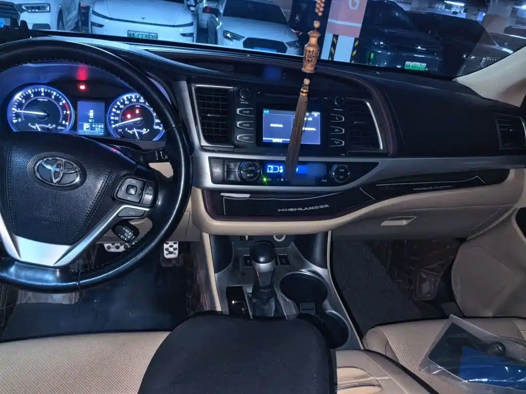 Toyota Highlander — миниатюра 13