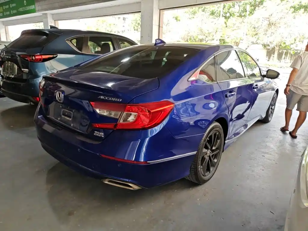 Honda Accord — миниатюра 7