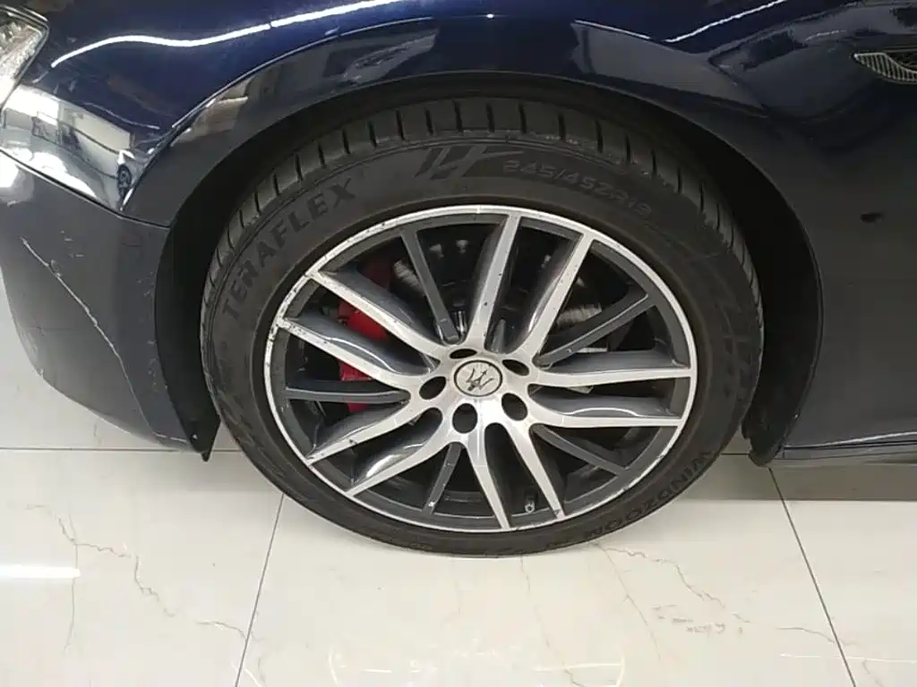 Maserati Ghibli — миниатюра 23