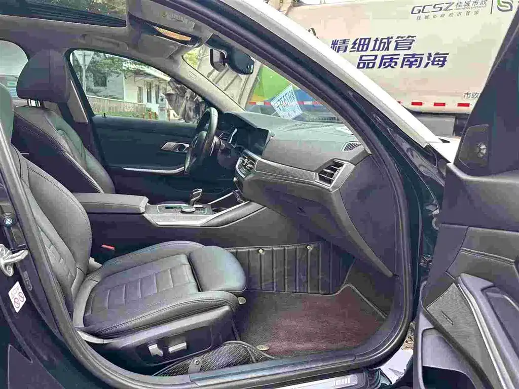 BMW 3 Series — миниатюра 8