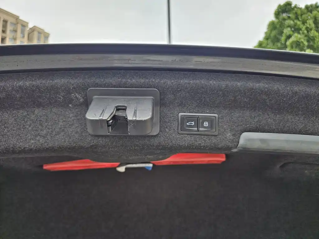 Audi A6L — миниатюра 18