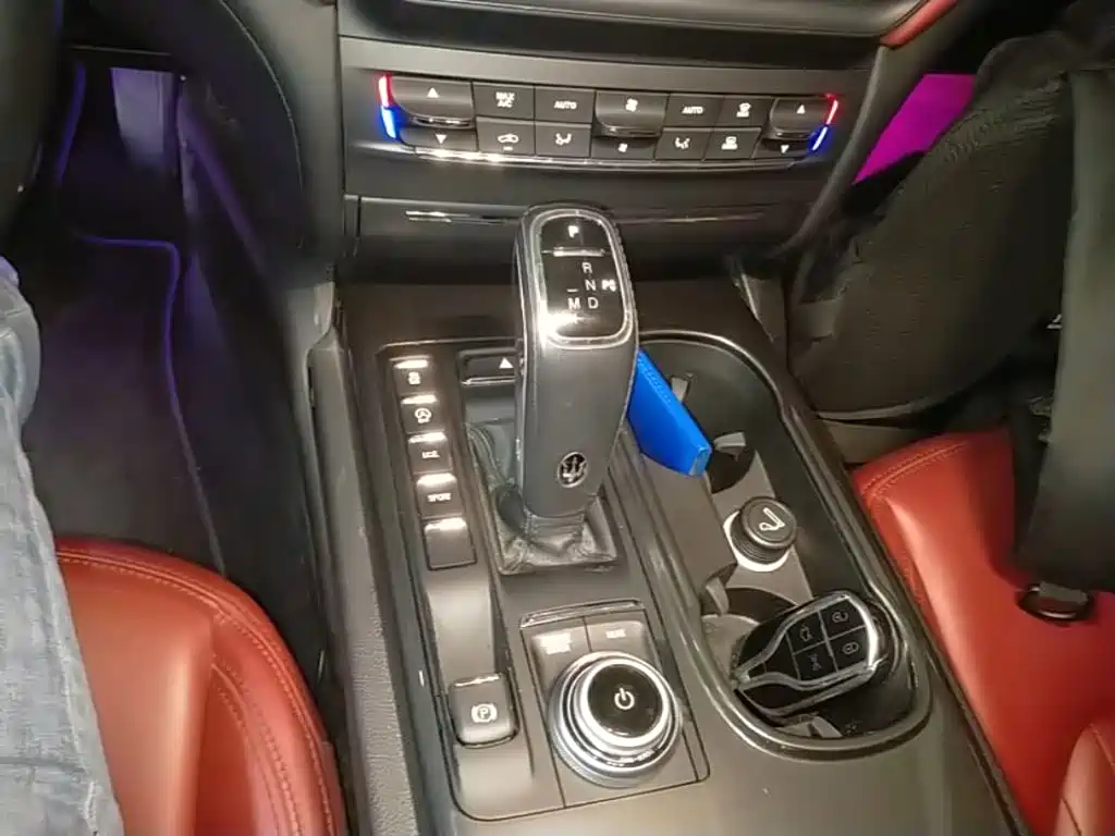Maserati Ghibli — миниатюра 14