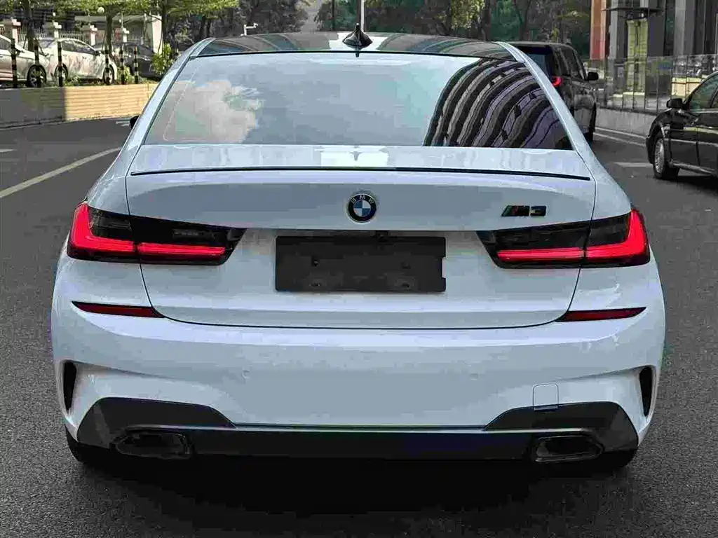 BMW 3 Series — миниатюра 3