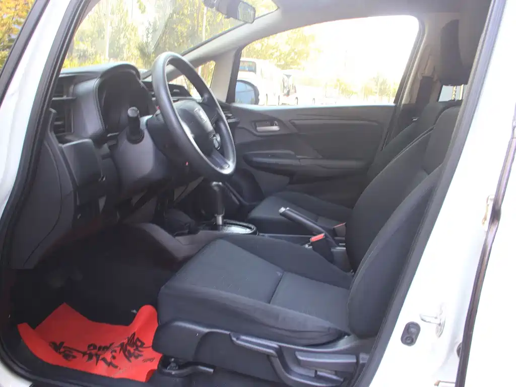 Honda Fit — миниатюра 4