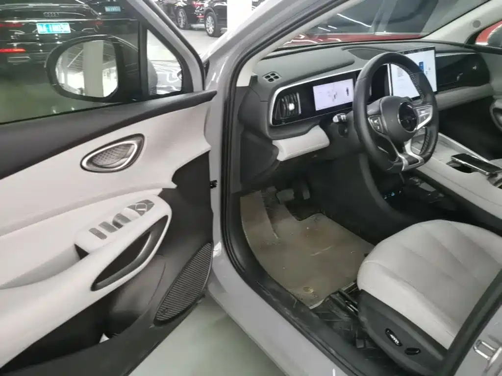 BYD Sealion 05 EV — миниатюра 16