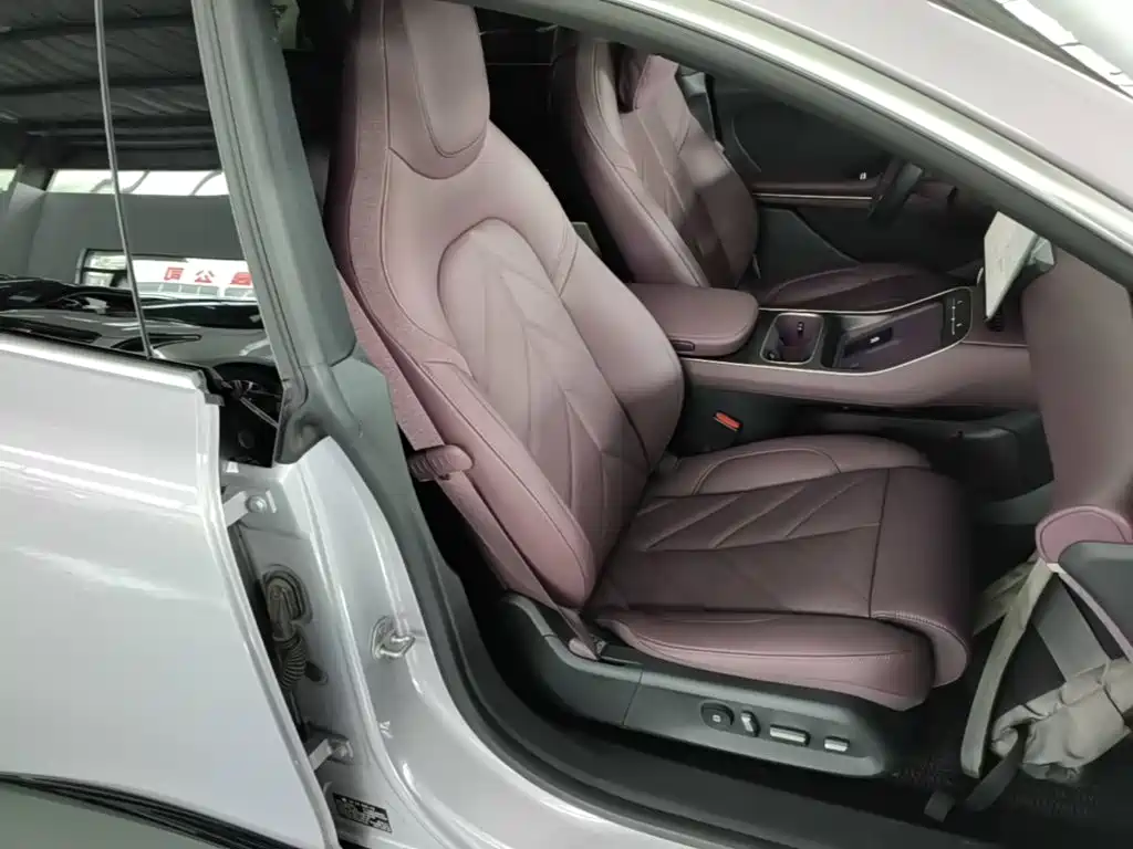 NIO ET5T — миниатюра 25