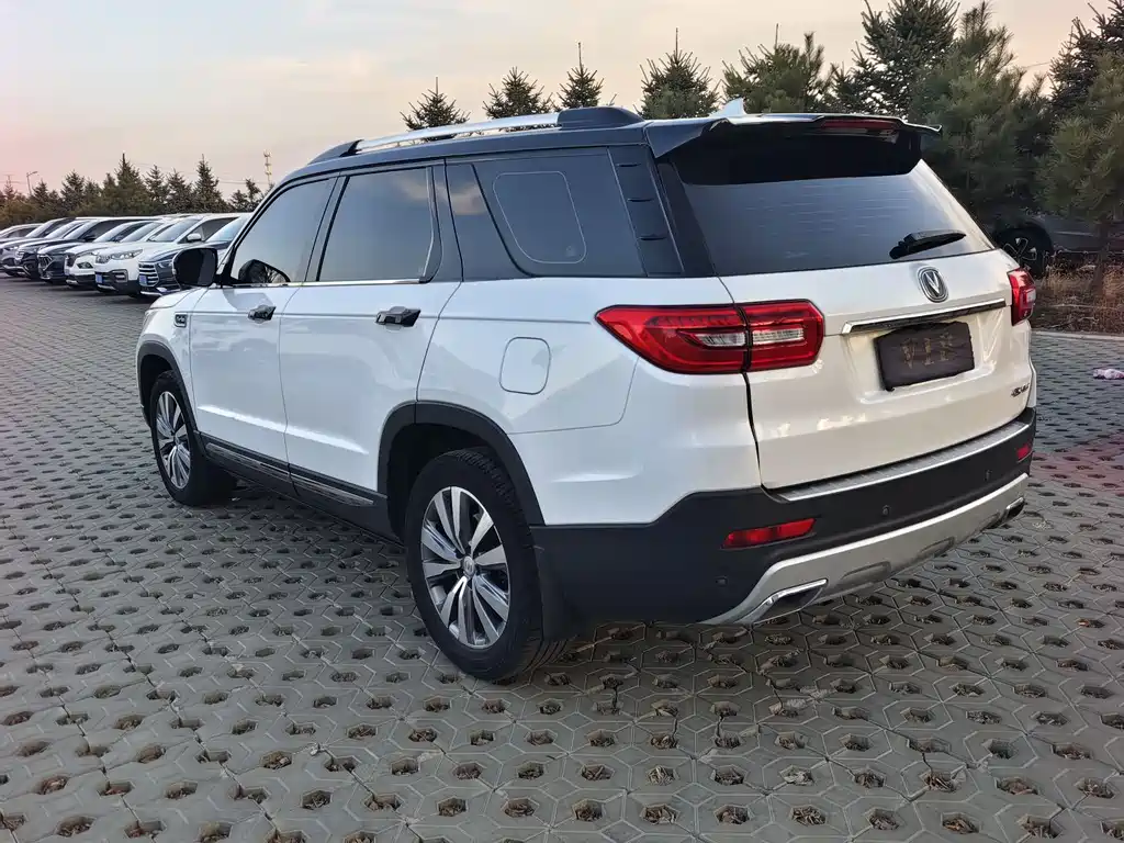 CHANGAN CS95