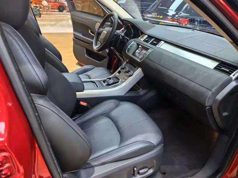 Land Rover Evoque — миниатюра 6
