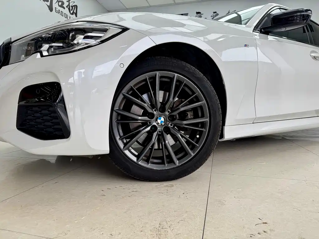 BMW 3 Series — миниатюра 21