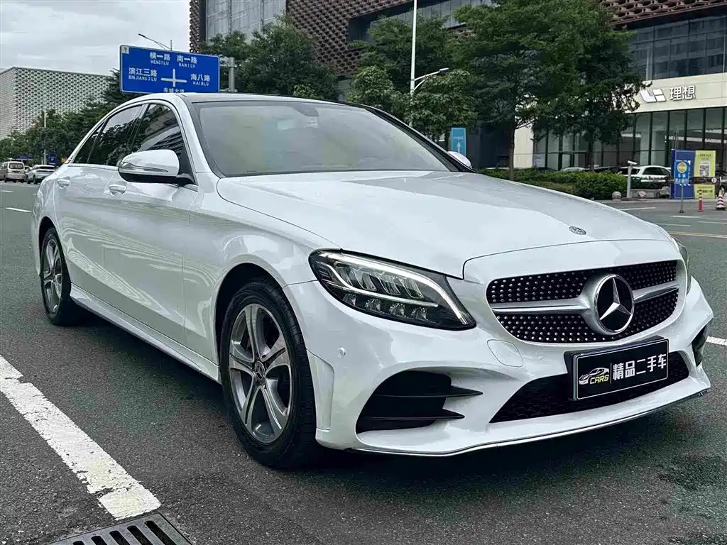 Mercedes-Benz C-Class — миниатюра 3