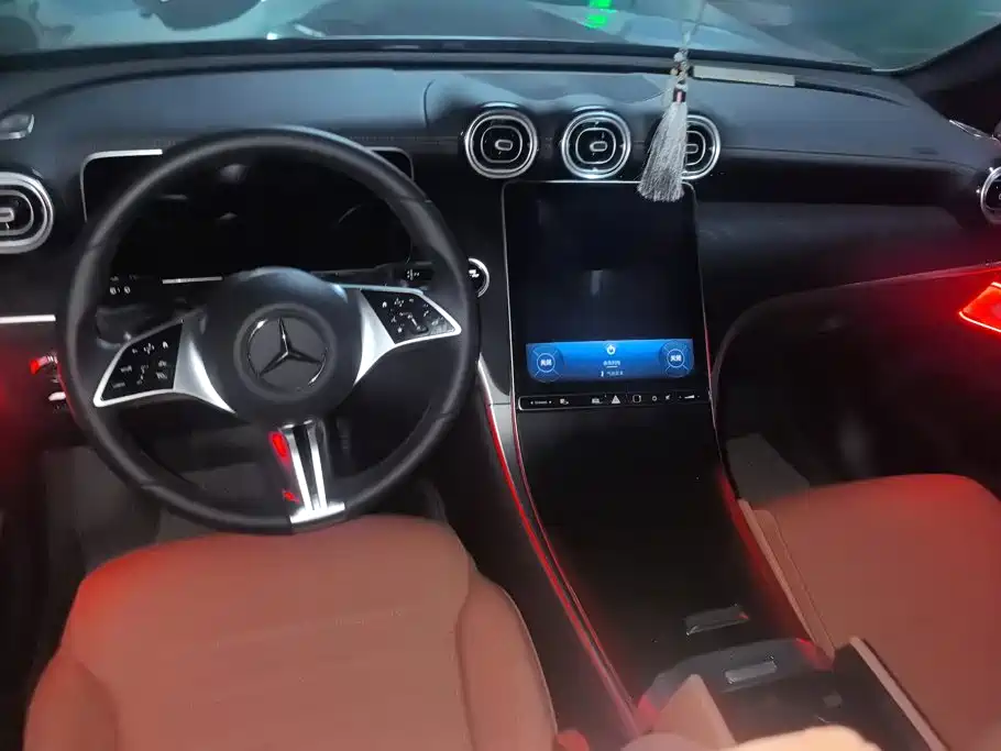 Mercedes-Benz GLC — миниатюра 12