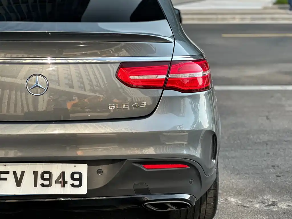 Mercedes-Benz GLE Coupe AMG — миниатюра 9