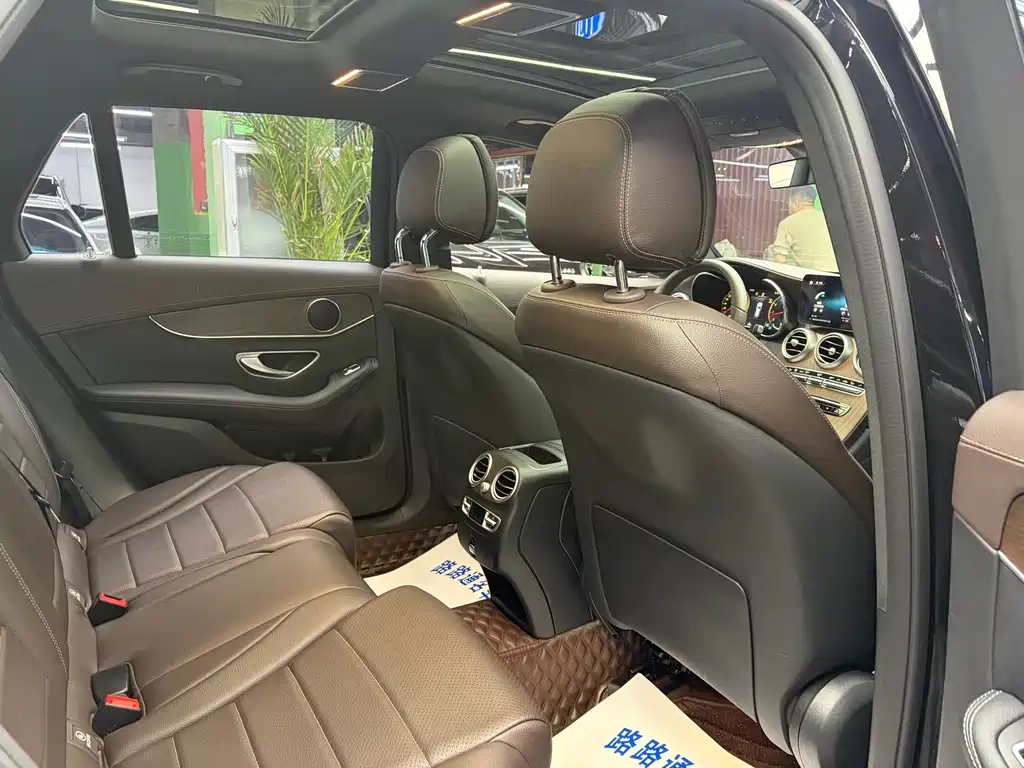 Mercedes-Benz GLC — миниатюра 8