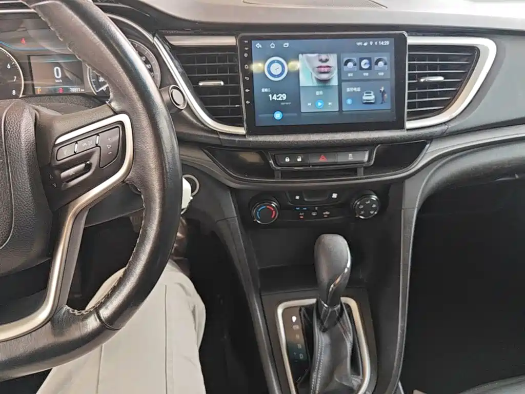 Buick Excelle — миниатюра 9