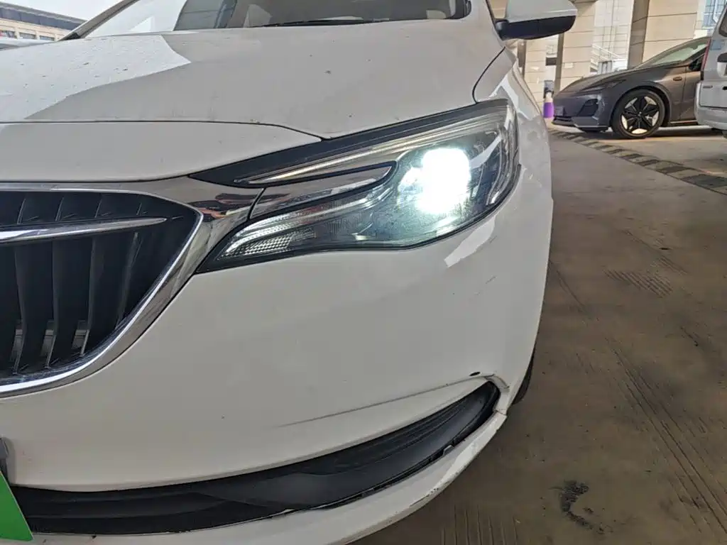 Buick Excelle — миниатюра 18