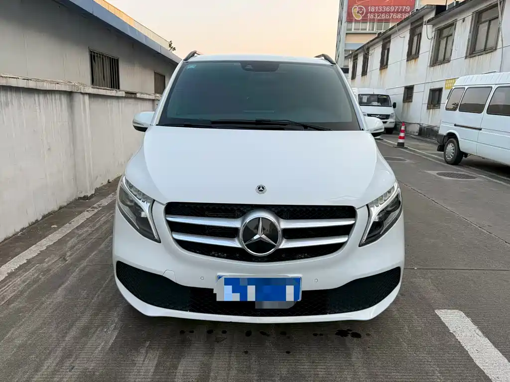 Mercedes-Benz V-Class — миниатюра 2