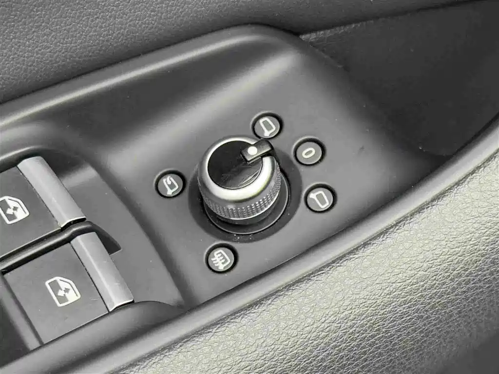 Audi Q7 — миниатюра 17