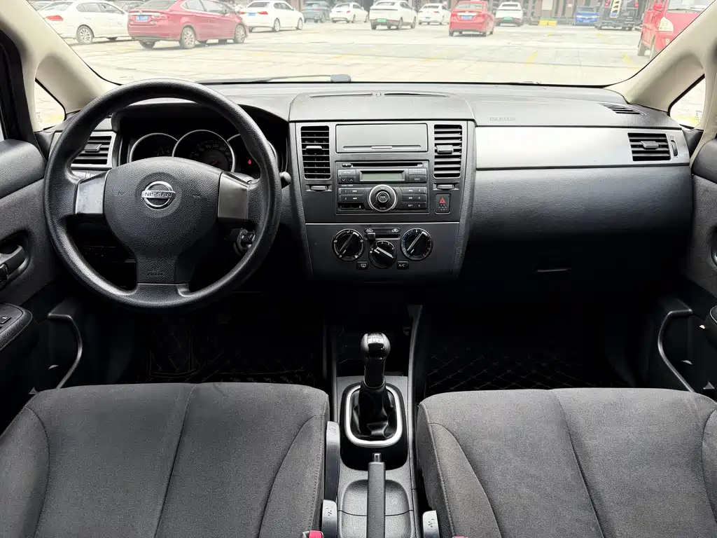 Nissan Tiida 2008 1.6L MT