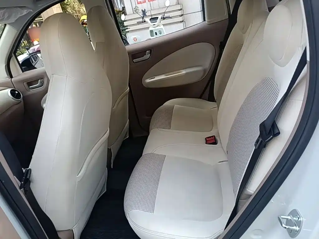 Wuling MINIEV — миниатюра 17