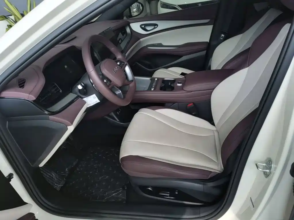BYD Seal 07 DM-i — миниатюра 15