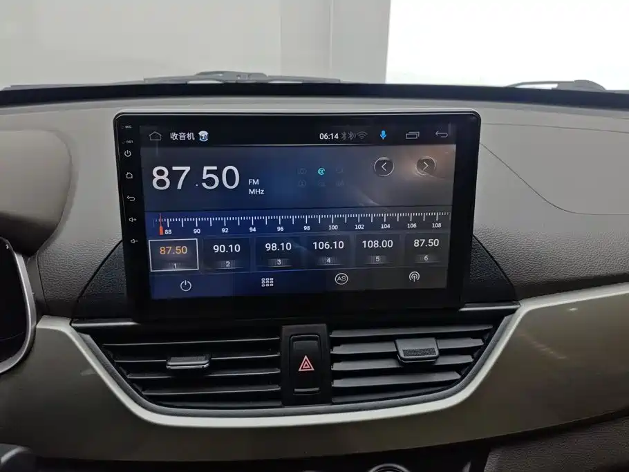 Baojun 310W — миниатюра 13