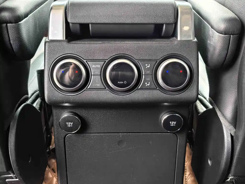 Land Rover Discovery 2020 3.0 SC V6 30