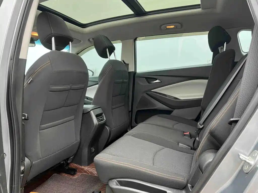 Chevrolet Volando — миниатюра 5