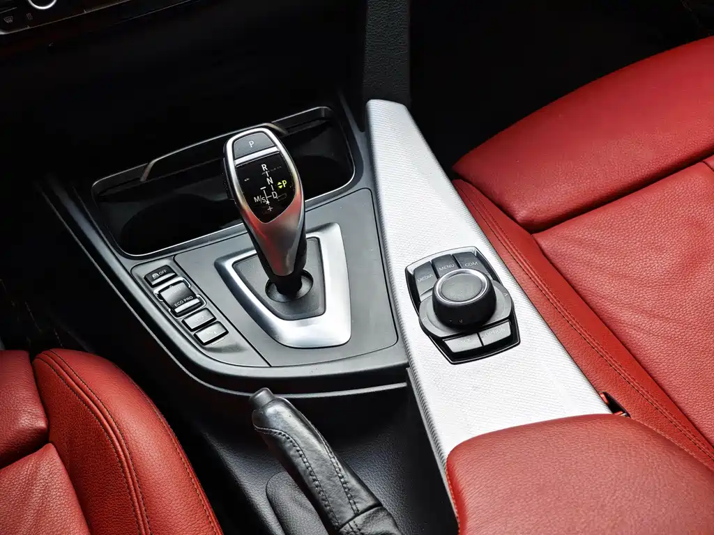 BMW 3 Series — миниатюра 13