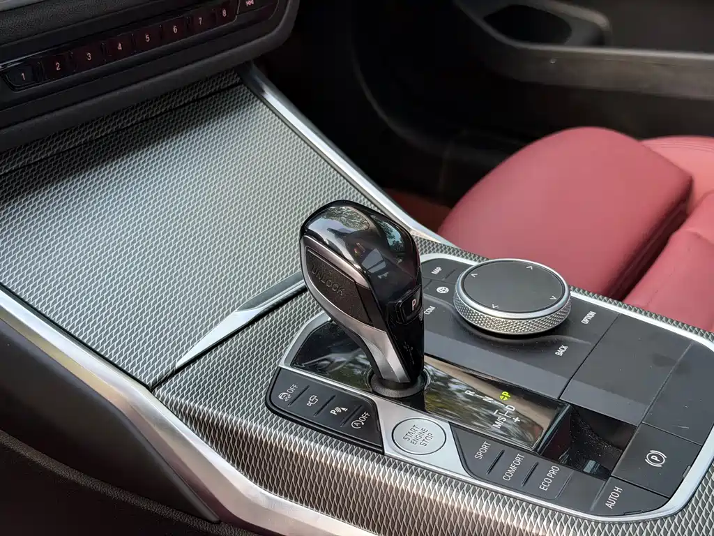 BMW 3 Series — миниатюра 11