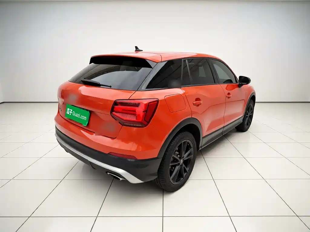 Audi Q2L 2021 35 TFSI Fashion