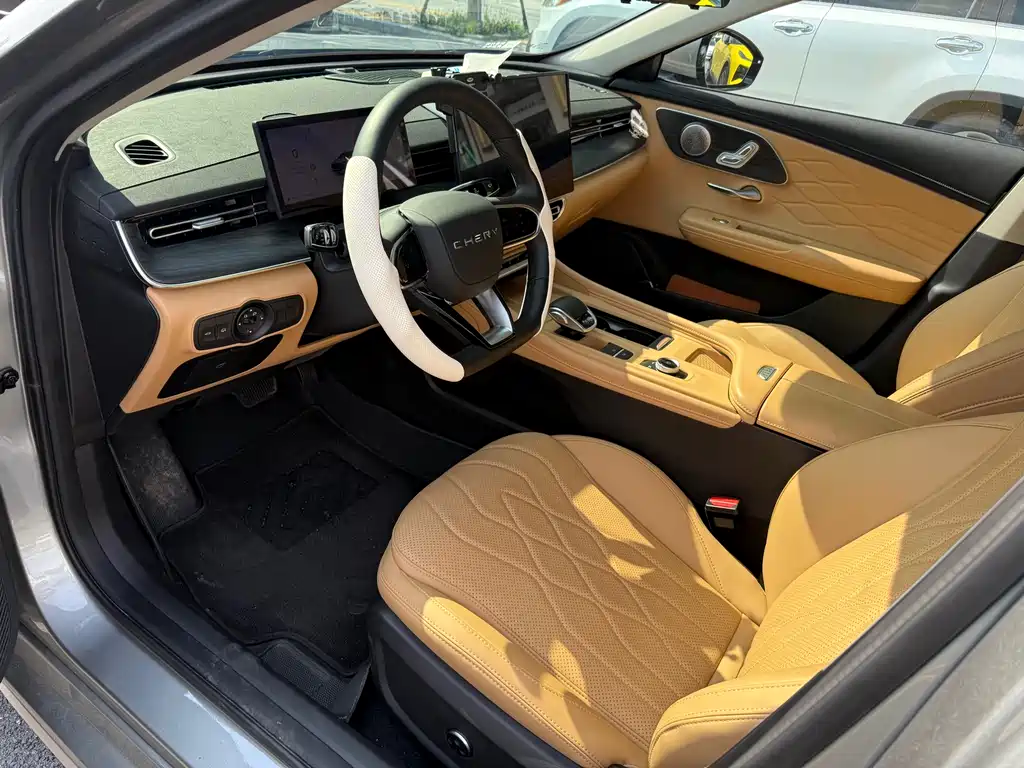 Chery 8 PRO 2025 1.6T DCT Luxury