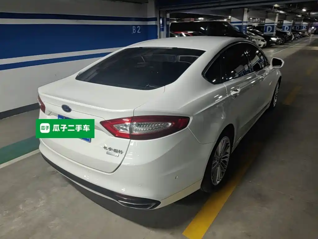 Ford Mondeo — миниатюра 7