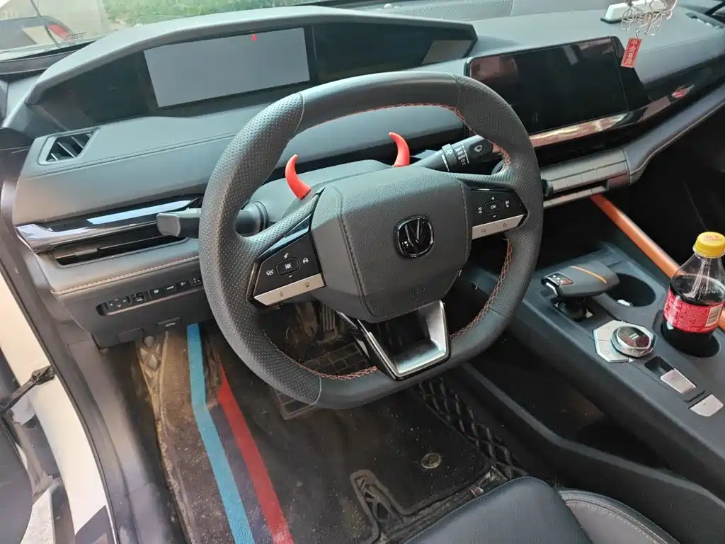 Changan UNI-V iDD — миниатюра 6