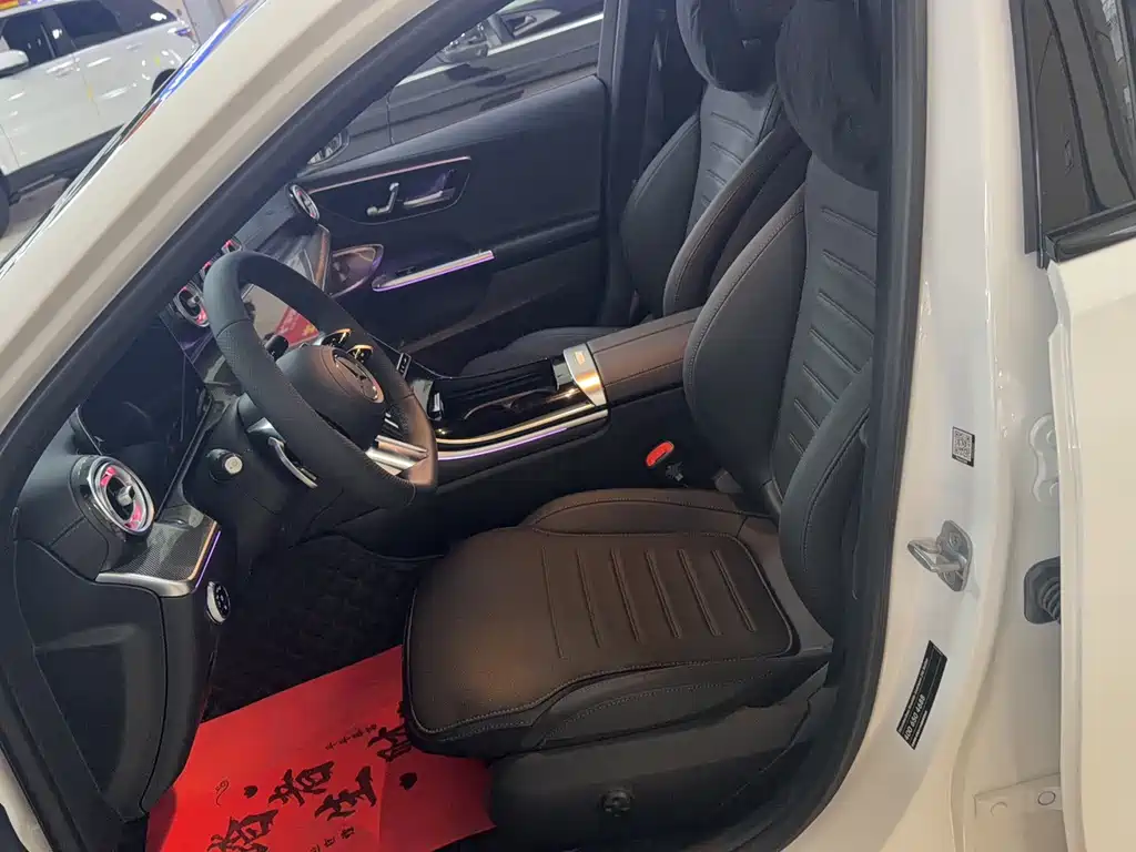 Mercedes-Benz C-Class — миниатюра 17
