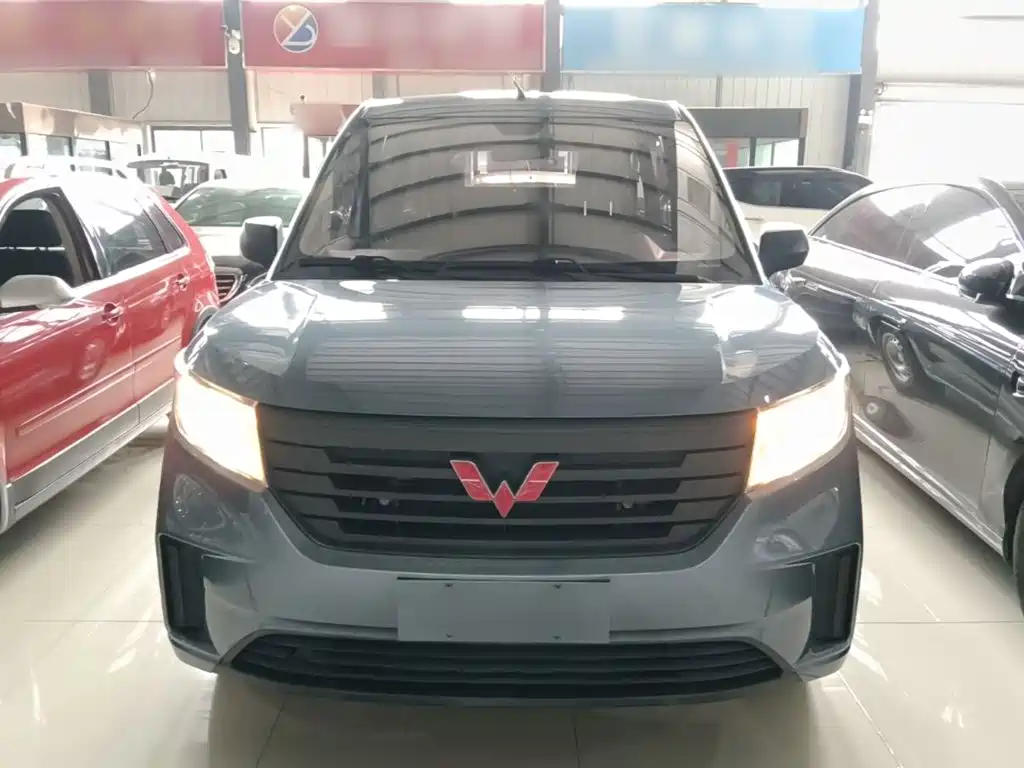 Wuling Hongguang PLUS — миниатюра 3