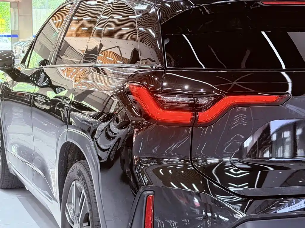NIO ES6 — миниатюра 11