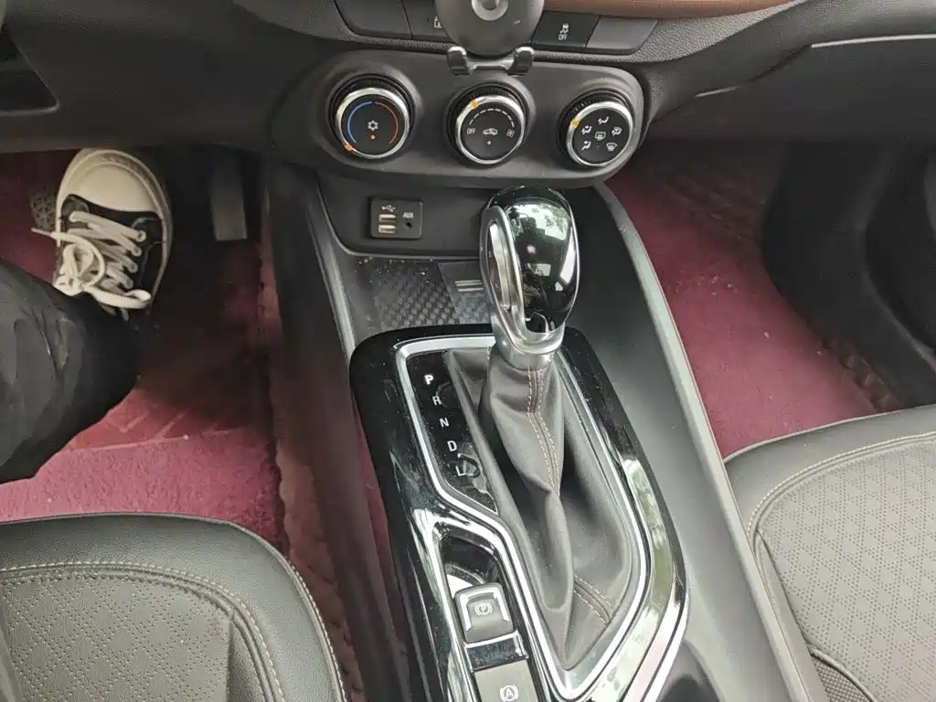 Buick Verano — миниатюра 15