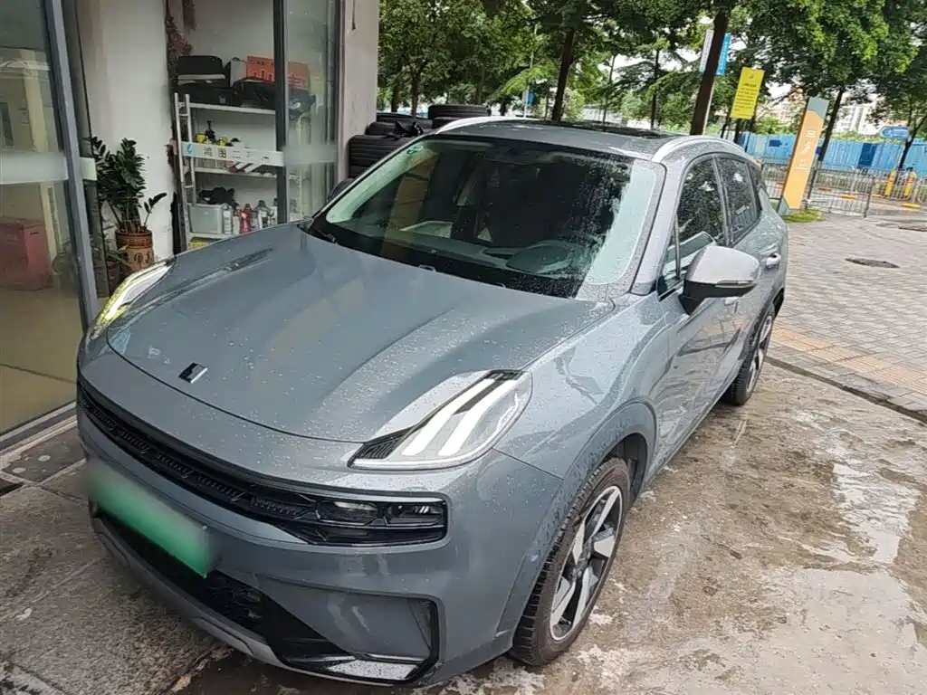 Lynk & Co 06 EM-P 2021