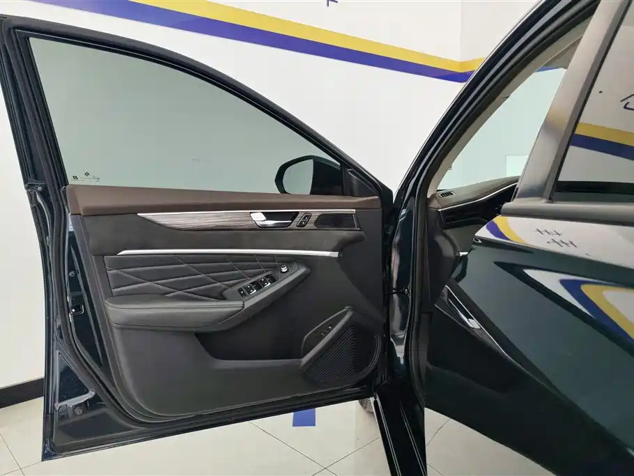 Dongfeng Aeolus Yixuan Max MAX 2021 1.5T