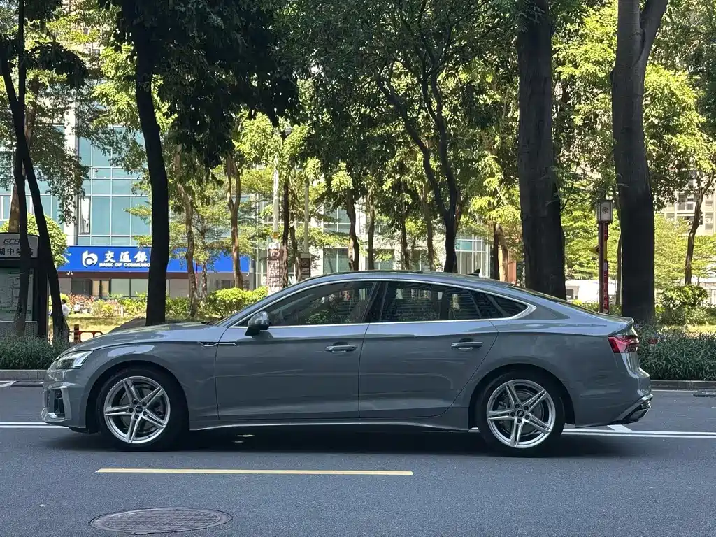 Audi A5 (Import) — миниатюра 3