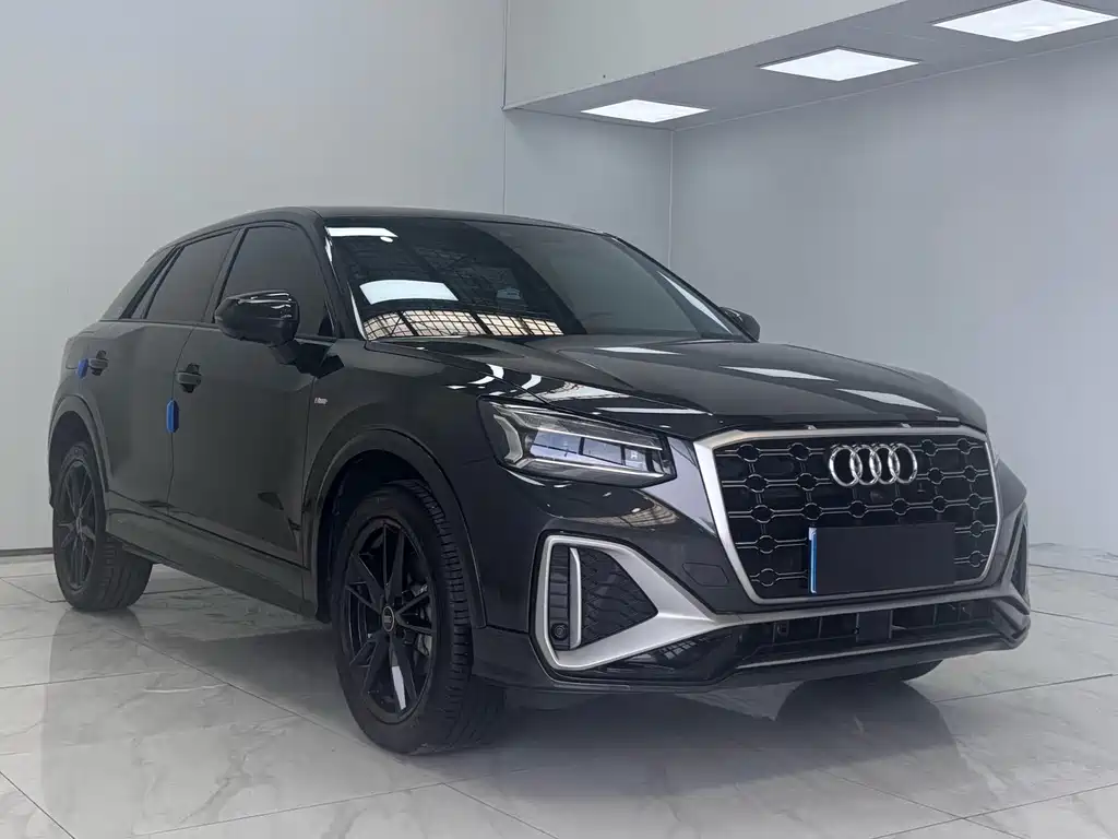 Audi Q2L — миниатюра 3