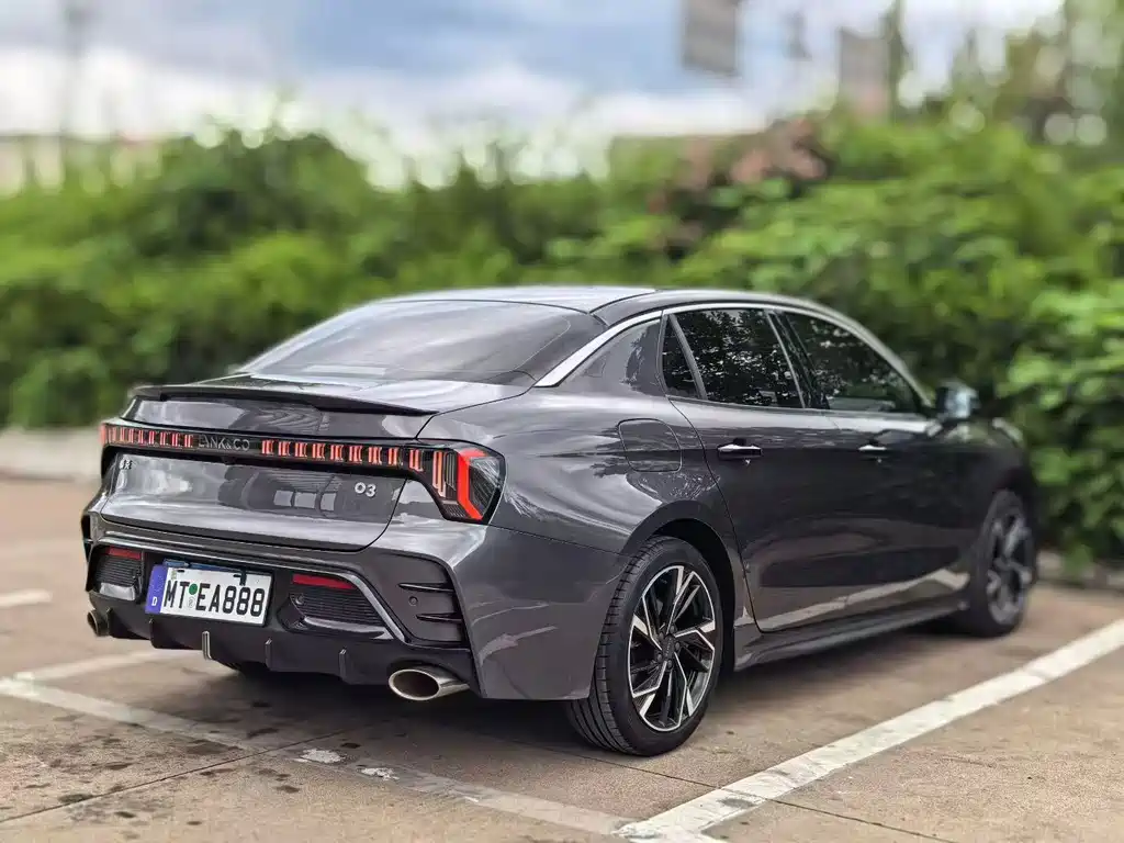 Lynk & Co 03 — миниатюра 9