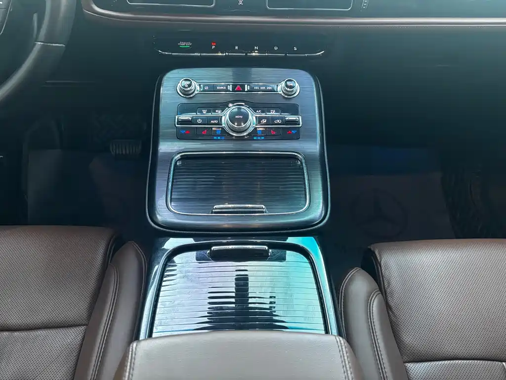 Lincoln Nautilus — миниатюра 8