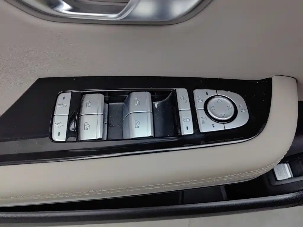 BYD Han — миниатюра 9