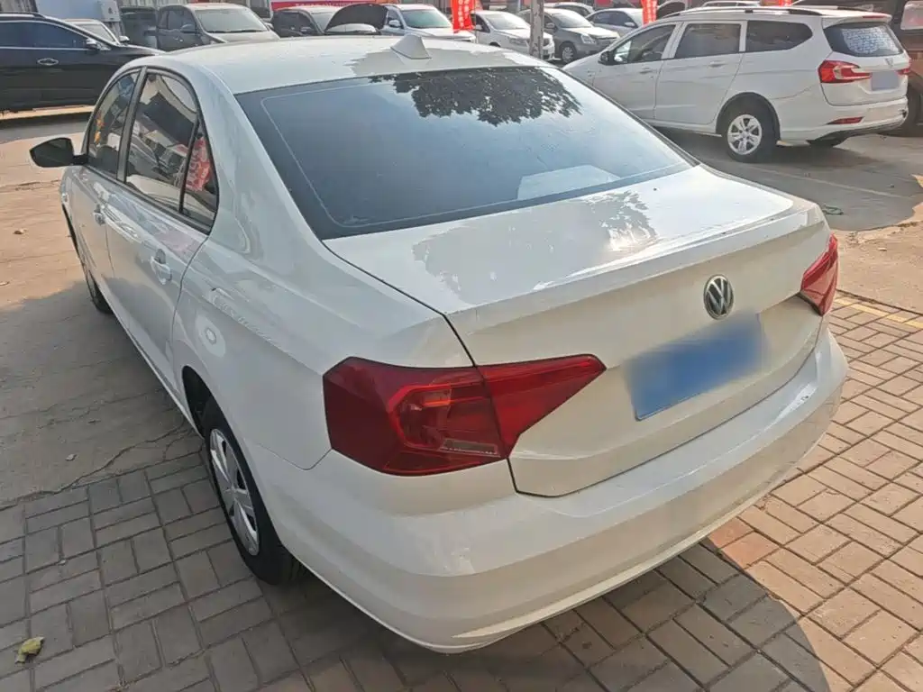 Volkswagen Jetta — миниатюра 5
