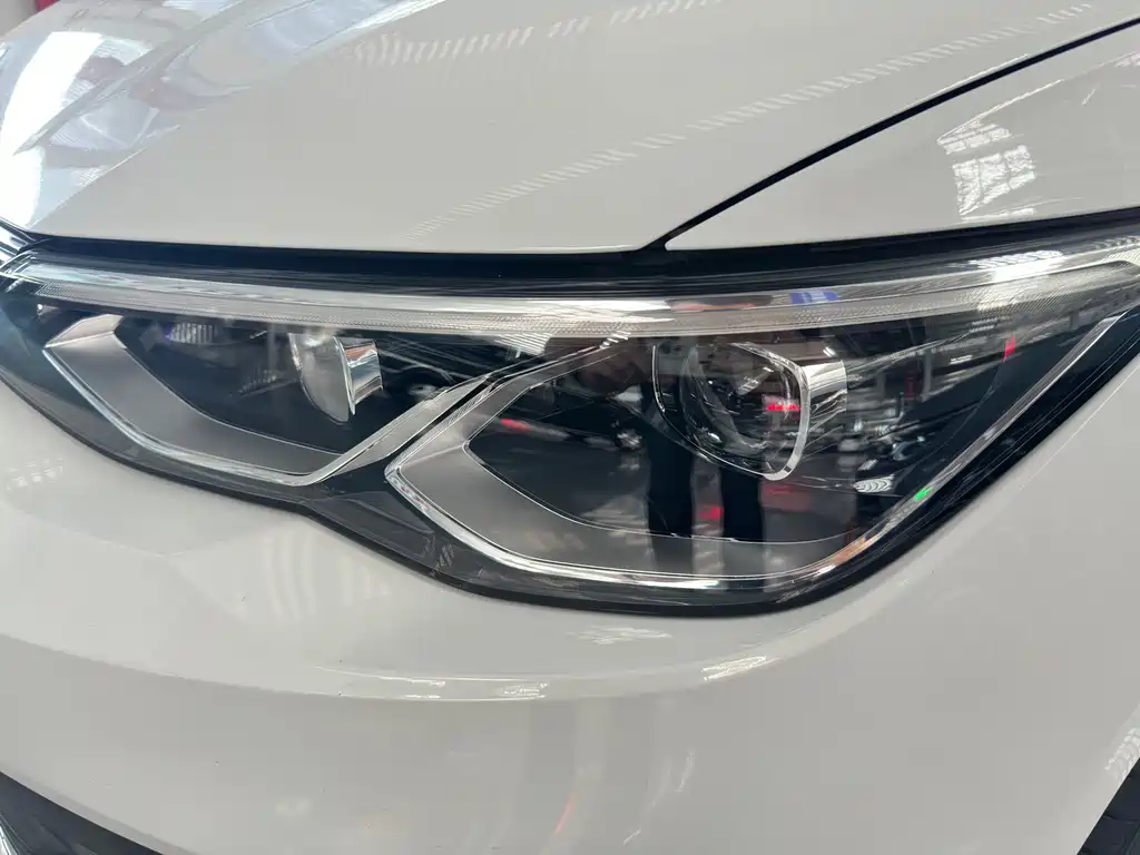 Volkswagen Golf — миниатюра 4