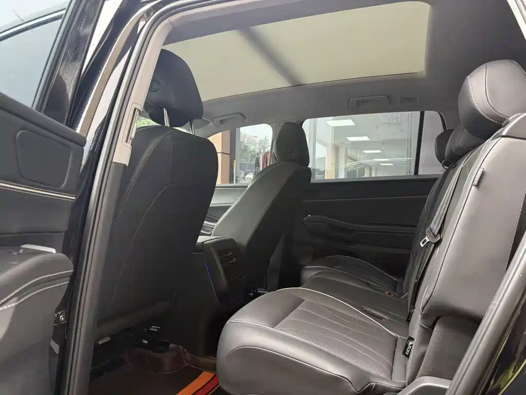 Volkswagen Teramont — миниатюра 7