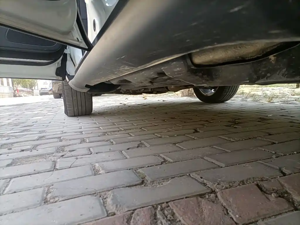 Jeep Cherokee (Import) — миниатюра 22