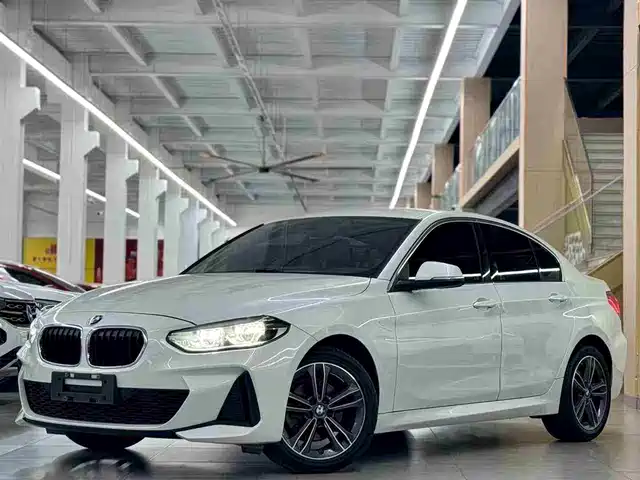 BMW  1 SERIES 2021