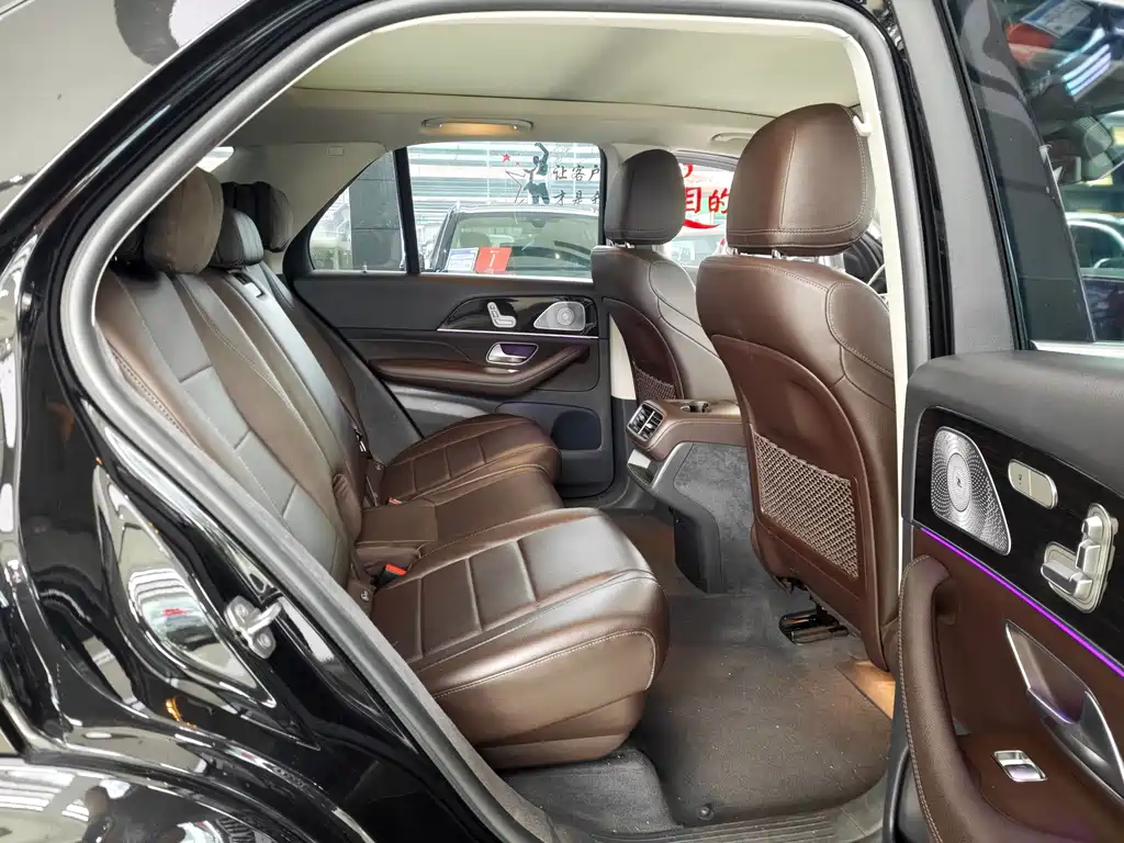 Mercedes-Benz GLE (Import) — миниатюра 14